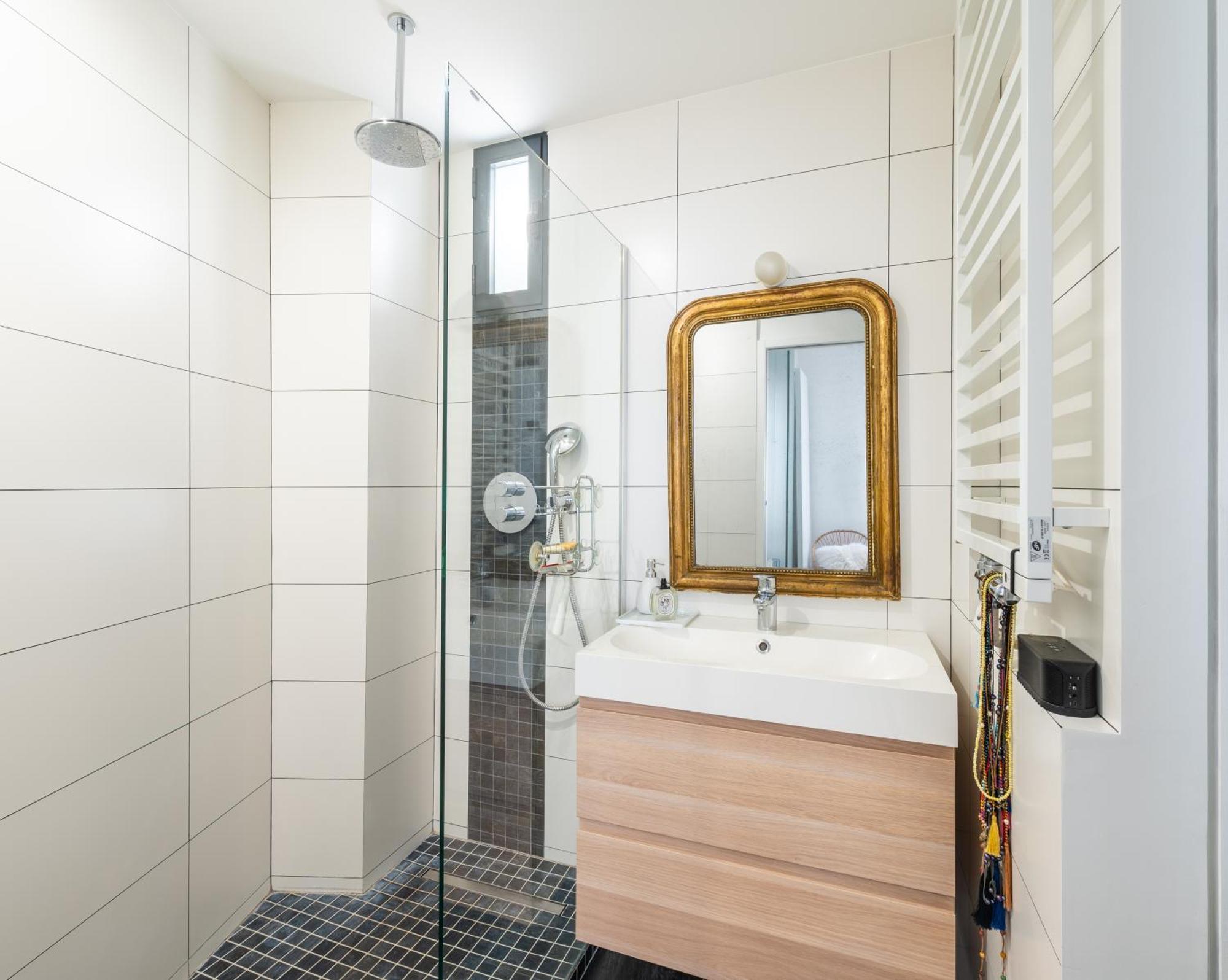 Spacious And Elegant 3bd Apartmentrochechouart Apartment
